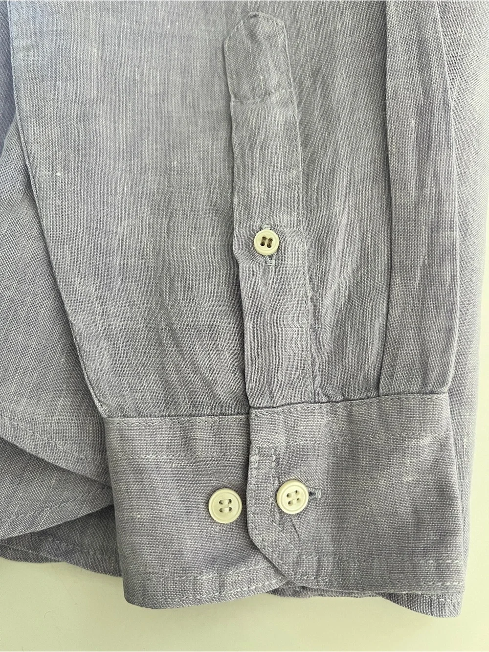 Banana Republic Men's Light Lavender Linen Button-Up Shirt